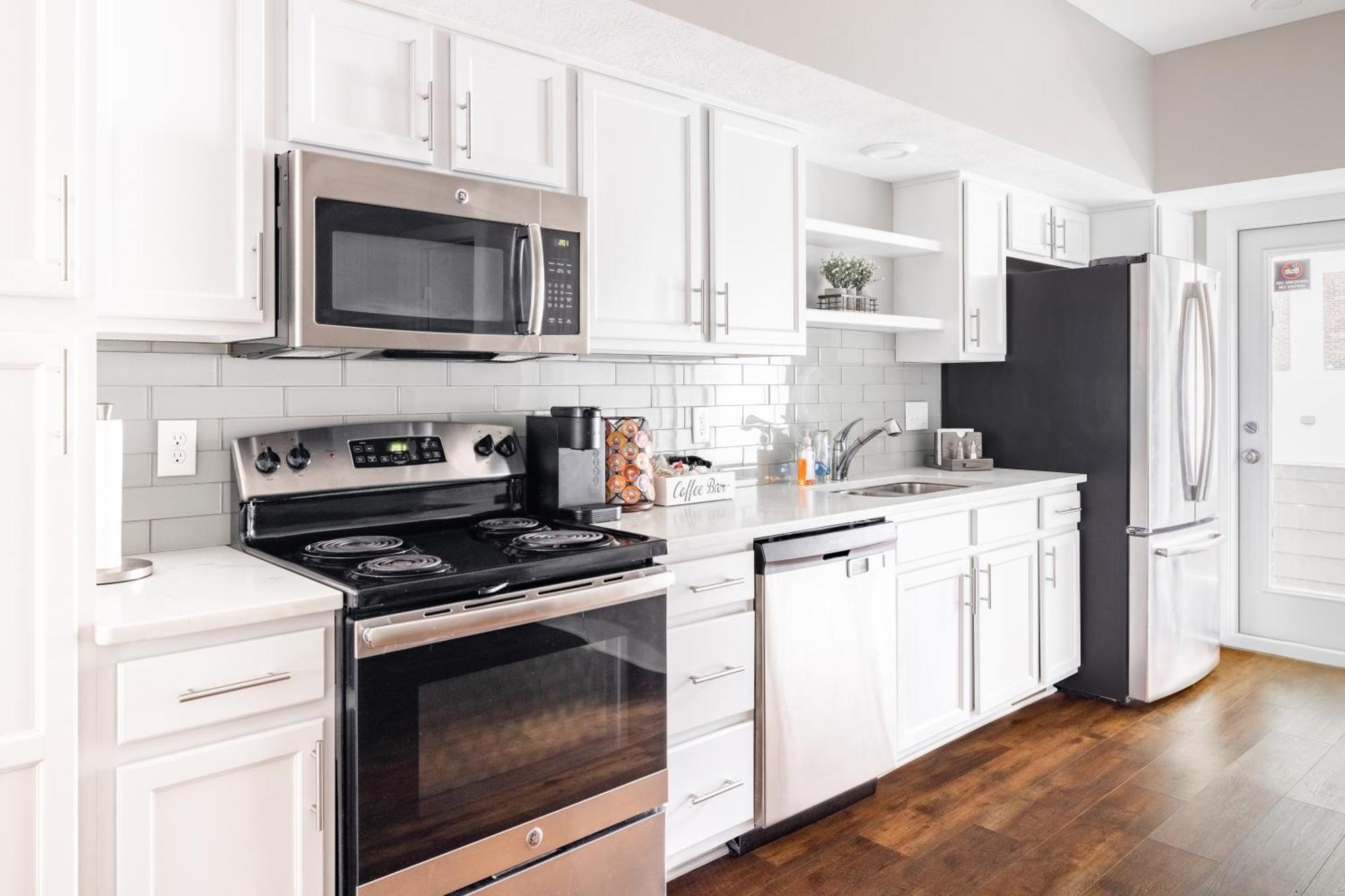 Luxury Downtown Townhome Unit 5 Cleveland Bagian luar foto