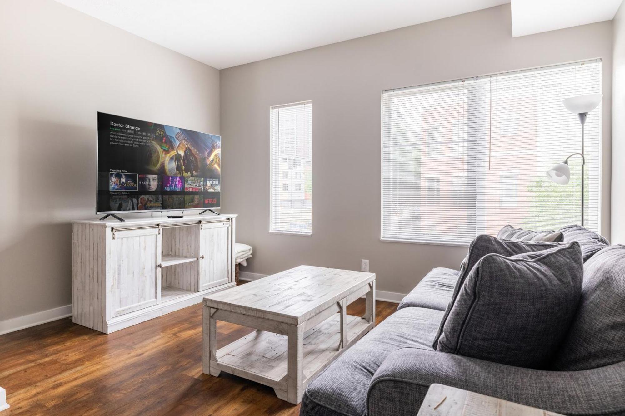 Luxury Downtown Townhome Unit 5 Cleveland Bagian luar foto