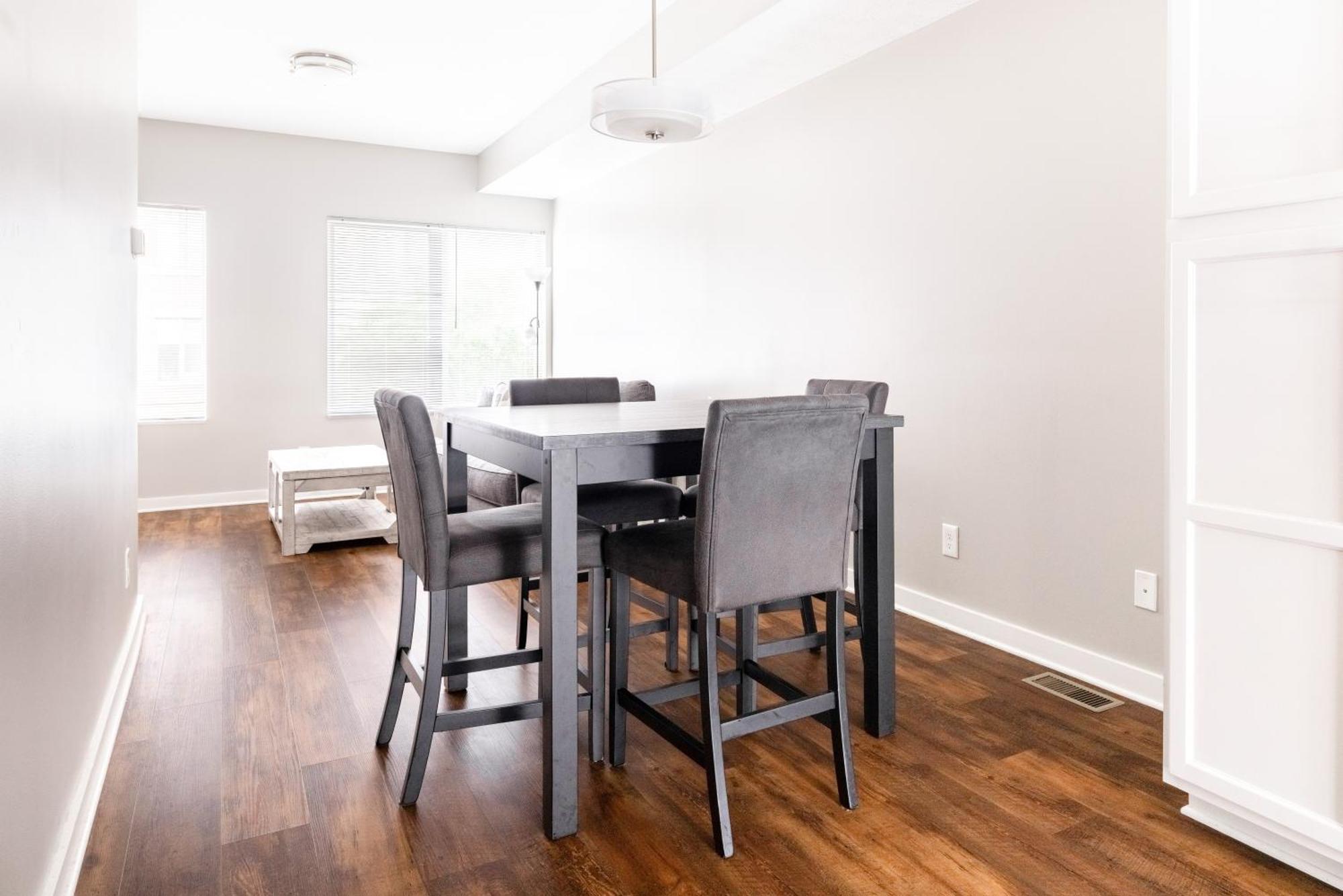 Luxury Downtown Townhome Unit 5 Cleveland Bagian luar foto