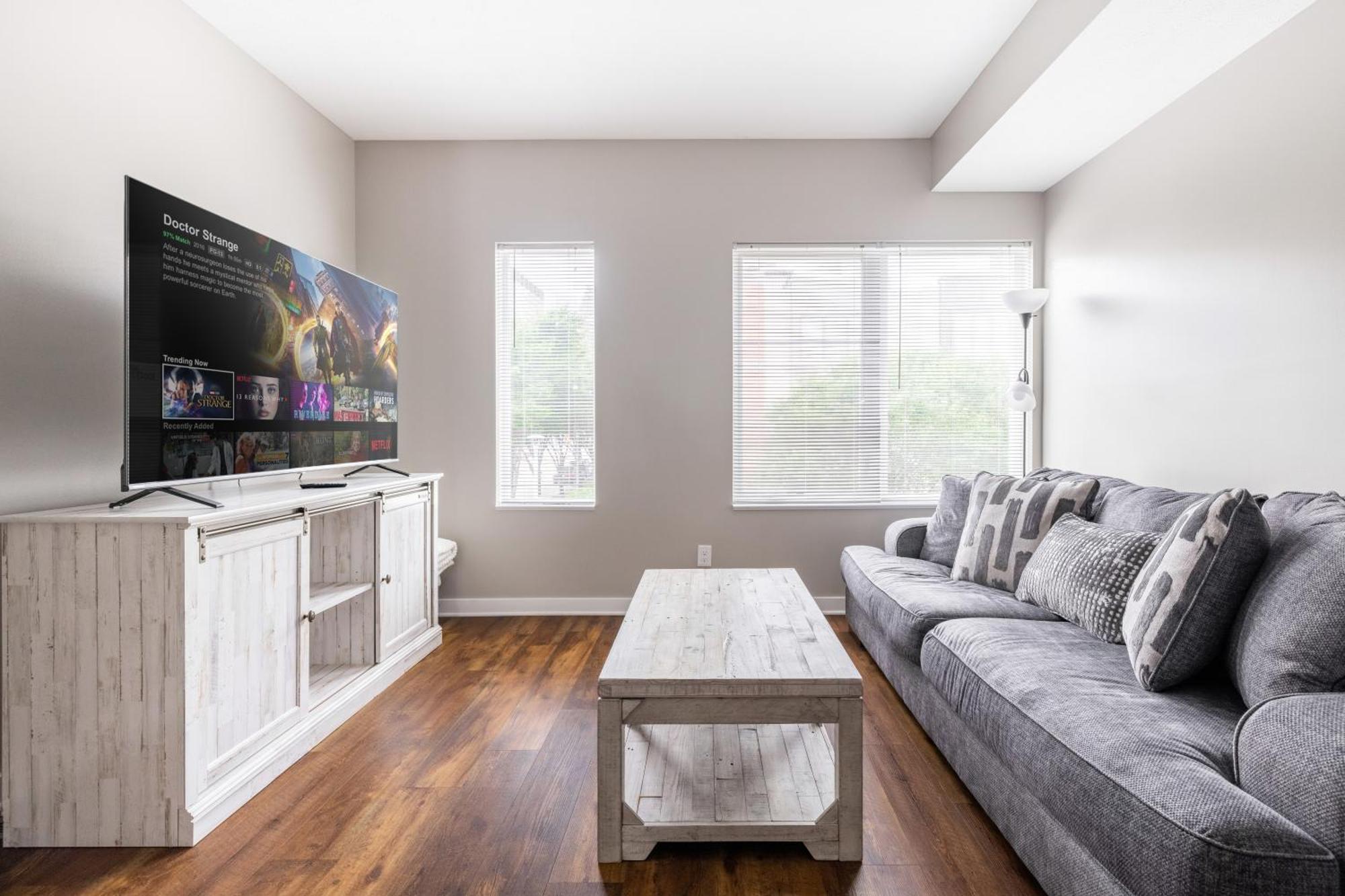 Luxury Downtown Townhome Unit 5 Cleveland Bagian luar foto